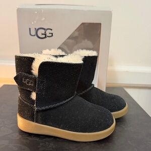 UGG Infant Boots in Black and Tan